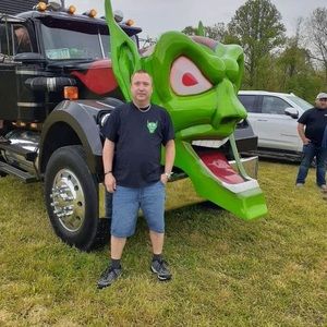 Meet your Posher, Bobby